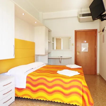 Szálloda Hotel Crystal - Spiaggia Inclusa Con Pacchetti Personalizzati 3*