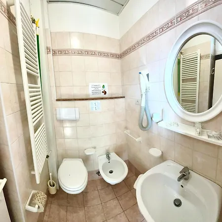 Hotel Crystal Con Piscina Estiva Privata