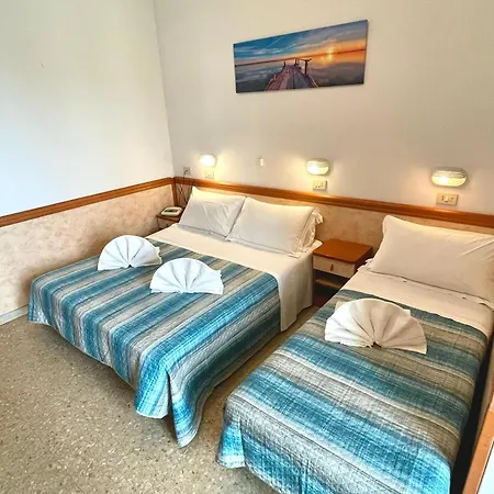 Szálloda Hotel Crystal - Spiaggia Inclusa Con Pacchetti Personalizzati Rimini
