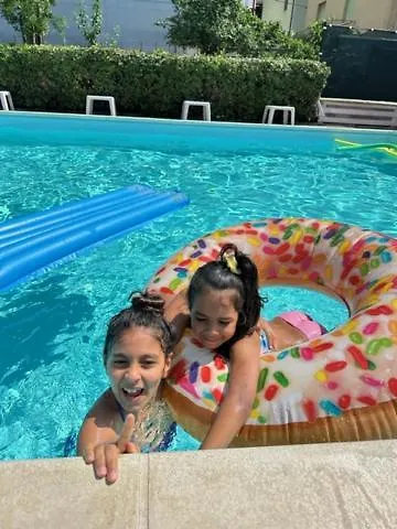 Crystal Con Piscina Estiva Privata