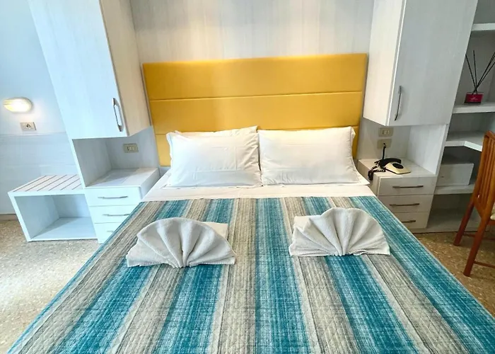 Hotell Crystal Con Piscina Estiva Privata