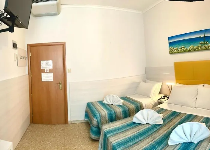 Crystal Con Piscina Estiva Privata