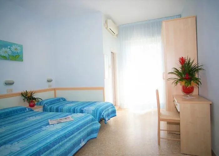 Hotel Crystal Con Piscina Estiva Privata - Inclusa Con Formula