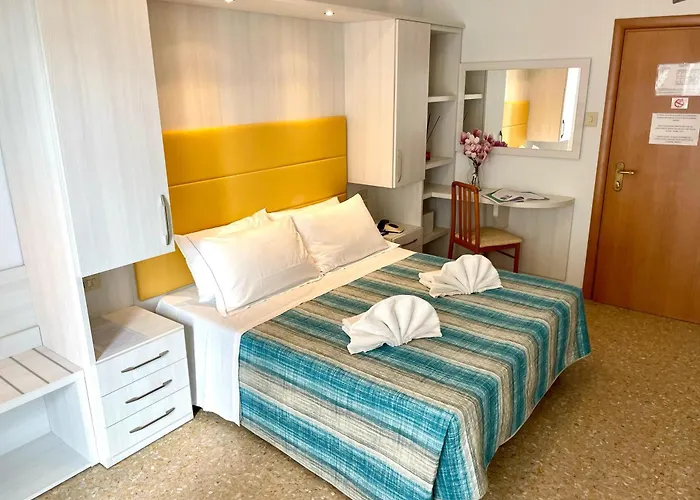 Crystal Con Piscina Estiva Privata